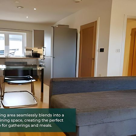 Cliffe Terrace 2Bed 2 Bath Free Parking Space Чатъм Екстериор снимка